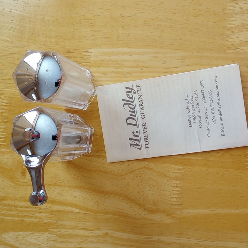 Salt Shaker and Pepper Grinder Set